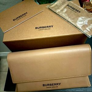 New Burberry sunglasses accessories
